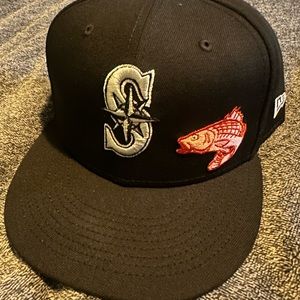 Lids Seattle Mariners fitted hat size 7 7/8